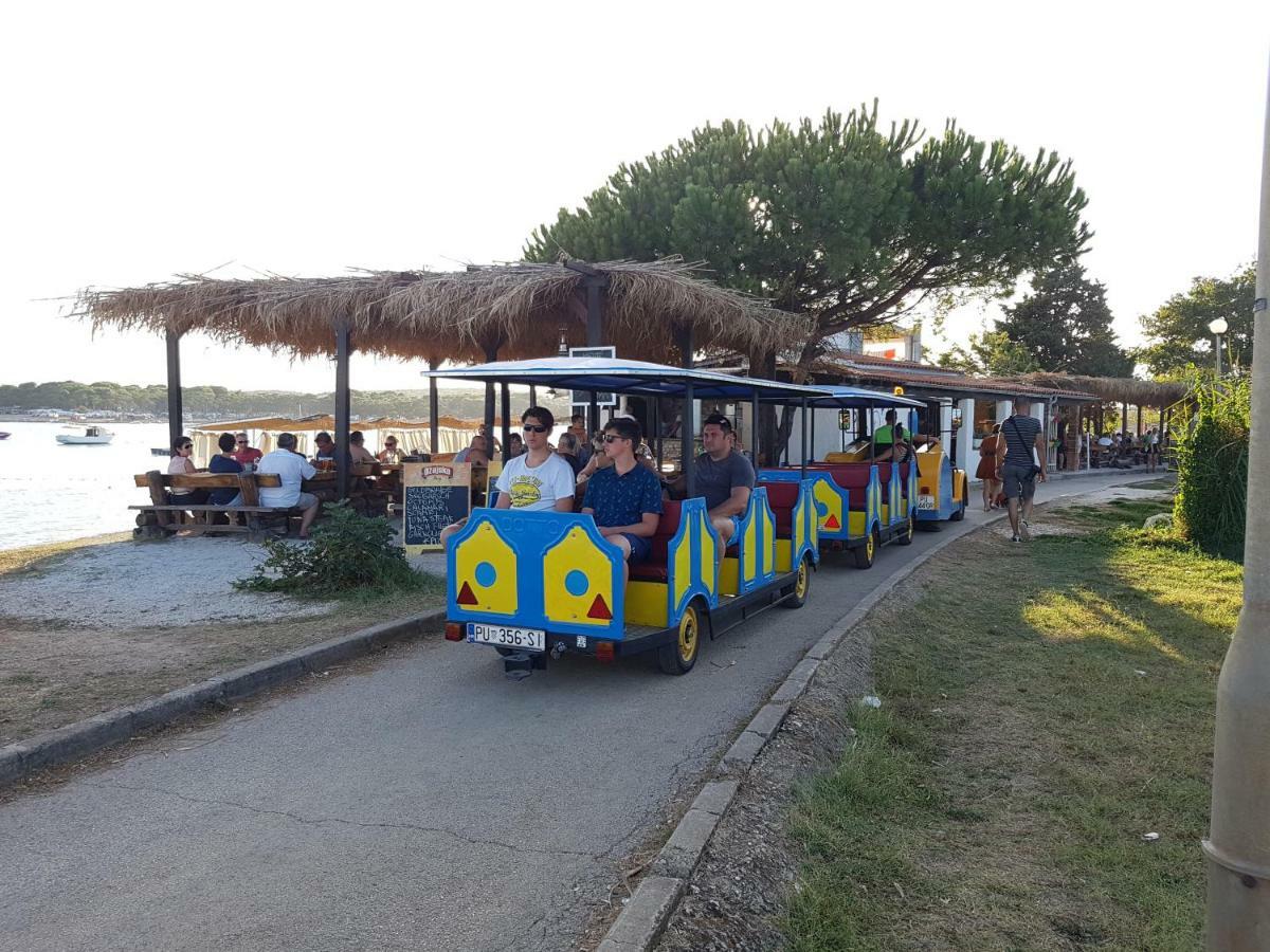 Belvedere Medulin Bagian luar foto